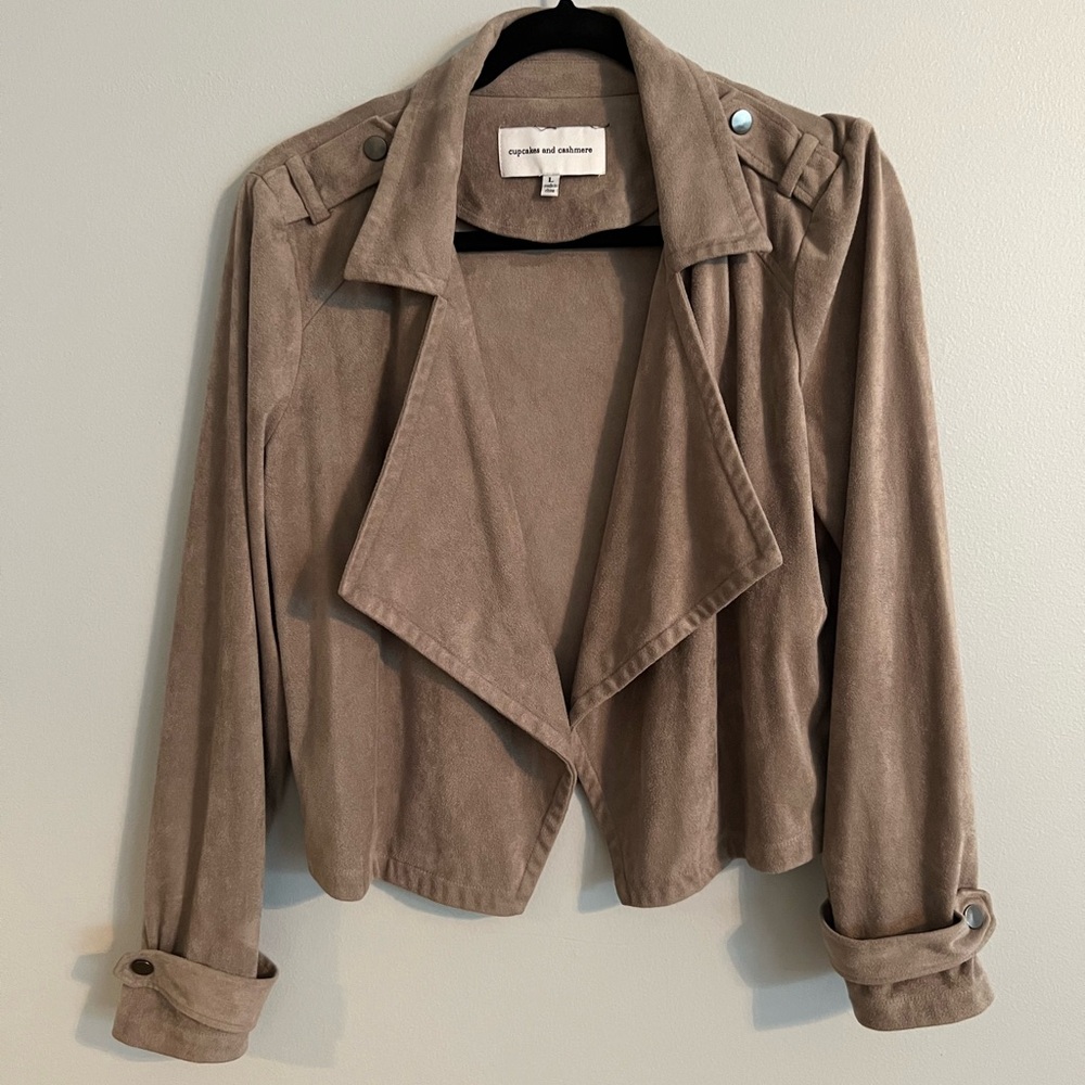 Cupcakes and Cashmere thin moto jacket